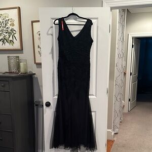 Elegant Dark Green and Black Mermaid Semi-Formal Evening Gown size large